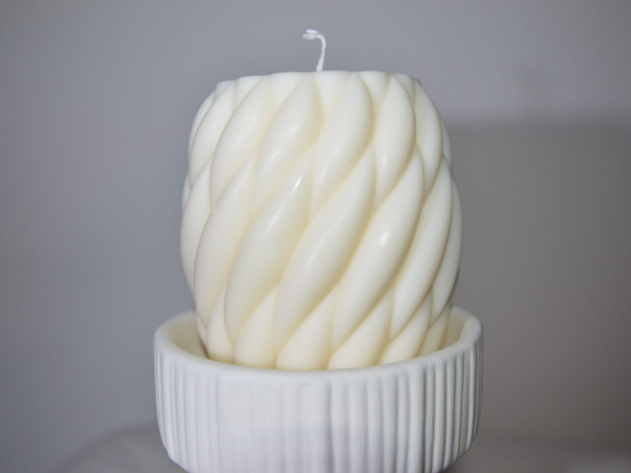 Świeca okrągła pleciona M