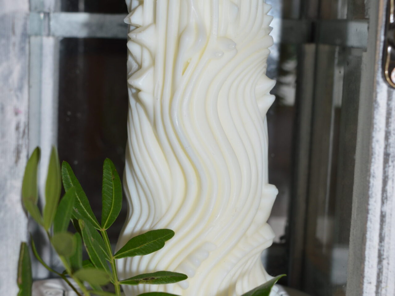 Świeca kolumna żłobiona